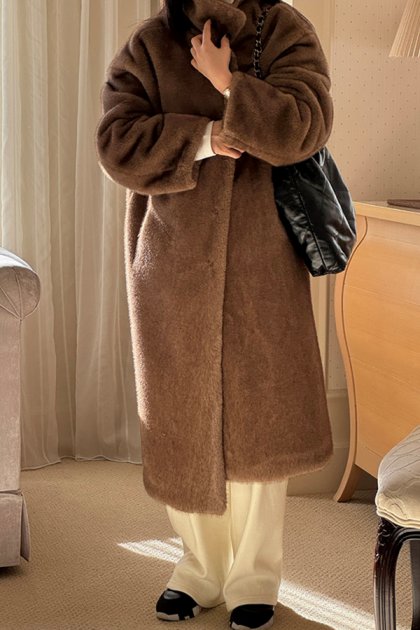 Even reversible fur coat