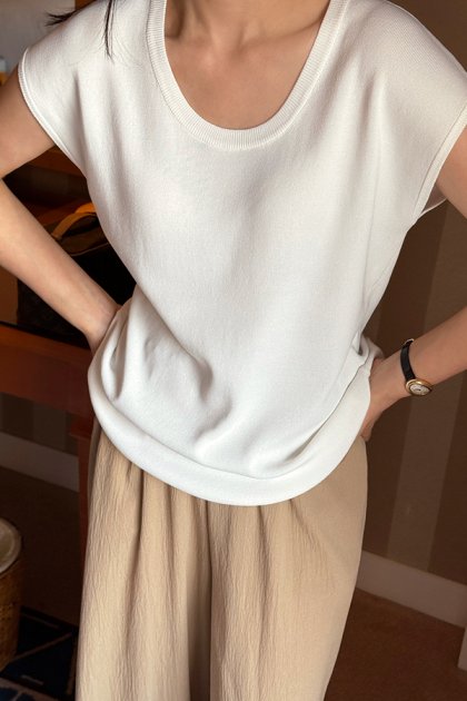 KAZEN U-NECK KNIT