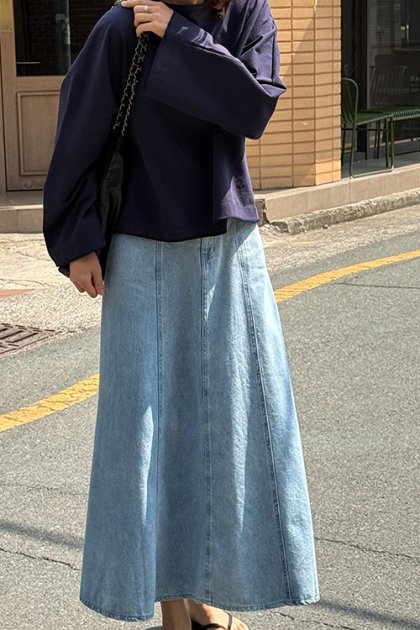 Dares denim skirt