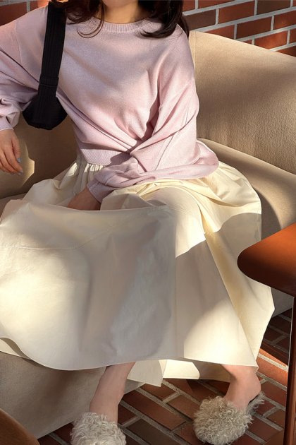 Naive volume skirt