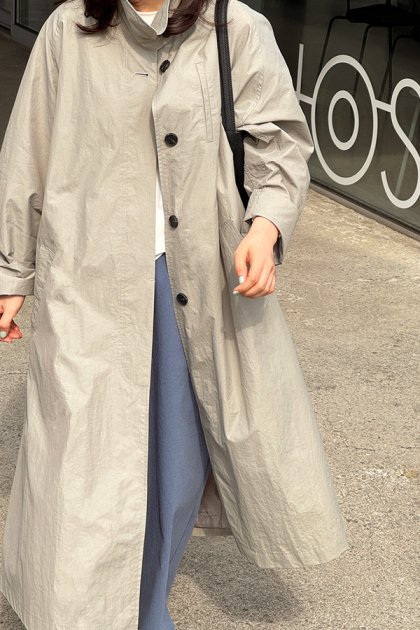 Moreteen trench coat
