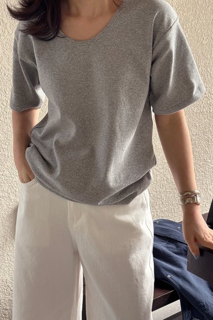 [1+1]Hats Uniq T-shirt