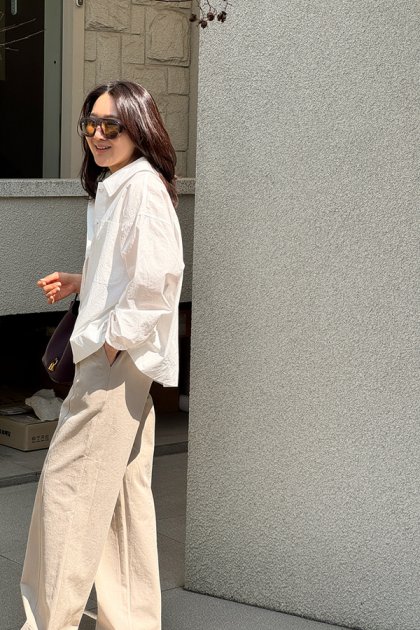 Negative cropped shirt