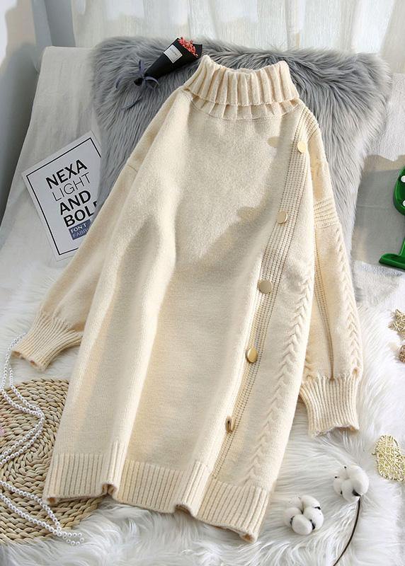 シンプル ベージュ セーターワンピース リメイク風（Refashion） 春用 ラルゴ（ゆったり） ハイネック ニットワンピース